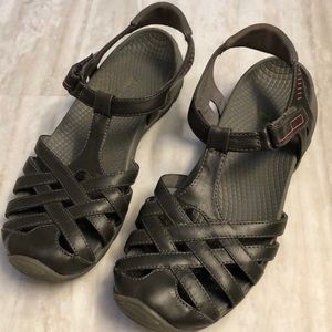 Zibu Beena sandals